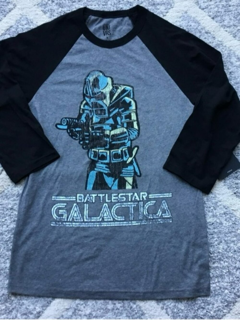 NWT Distressed Battlestar Galactica Cylon Graphic Raglan Tee, Sz S